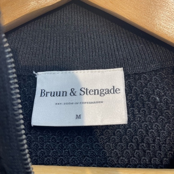 Bruun & Stengade Black Zip Up Sweater Jacket Size Medium - Picture 3 of 6